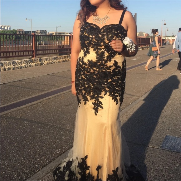 Prom Dress - Picture 3 of 4